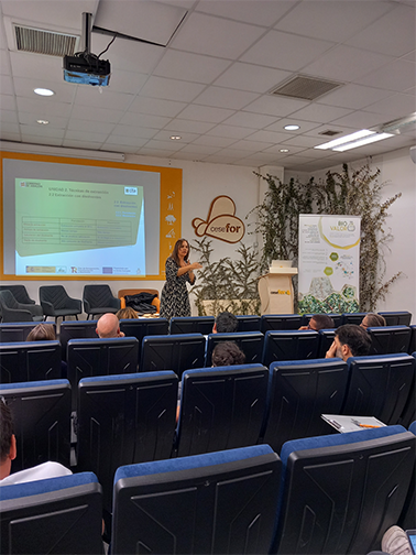 Taller de emprendimiento en el cultivo de aromáticas